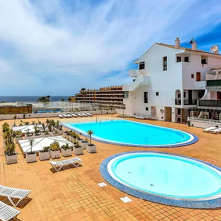 Ocean View In Park Royal I 아파트 *