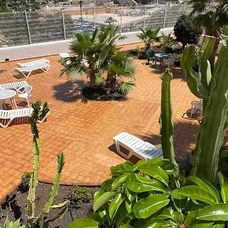 Ocean View In Park Royal I * アデヘ