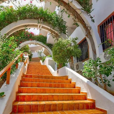 Ocean View In Park Royal I アパート